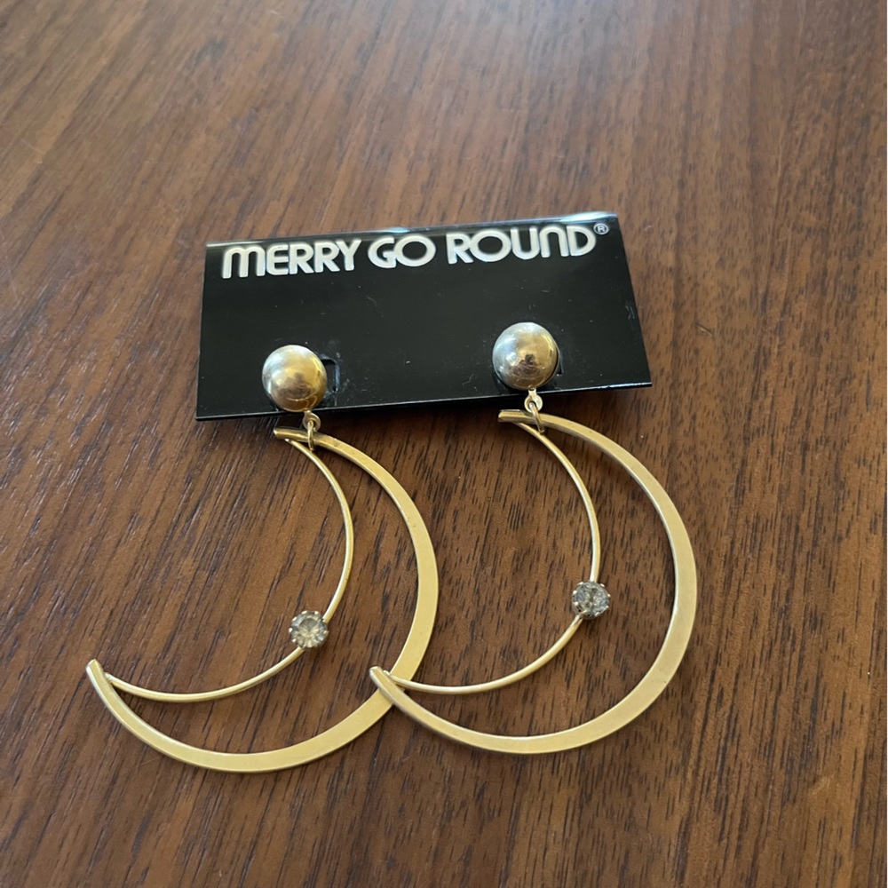 Vintage crescent moon golden earrings